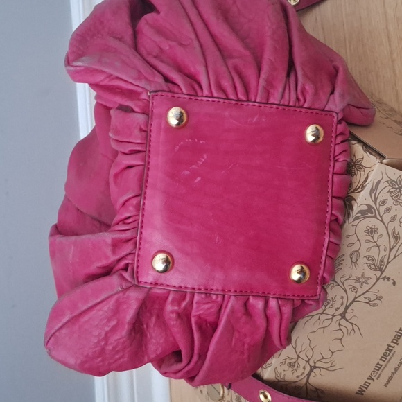 Pink adjustable strap leather bag - Picture 3 of 4